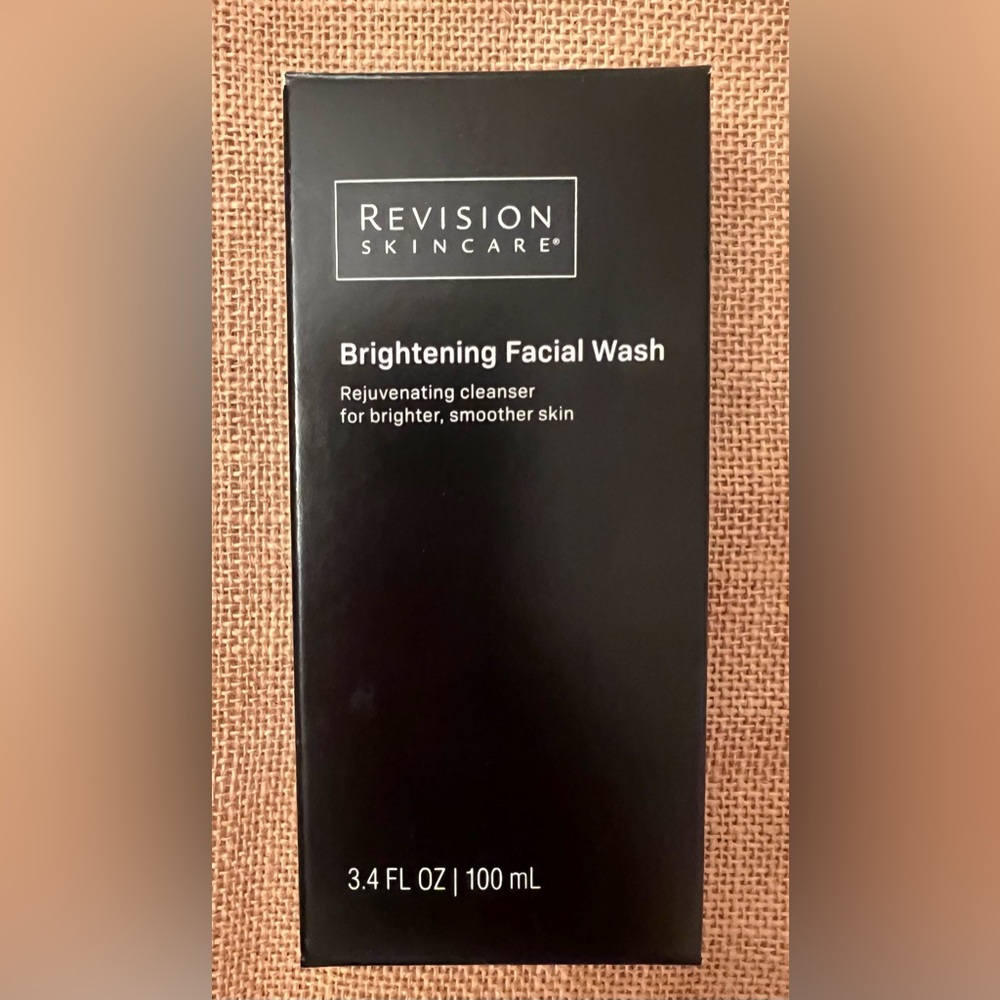 Revision Skincare Brightening Facial Wash